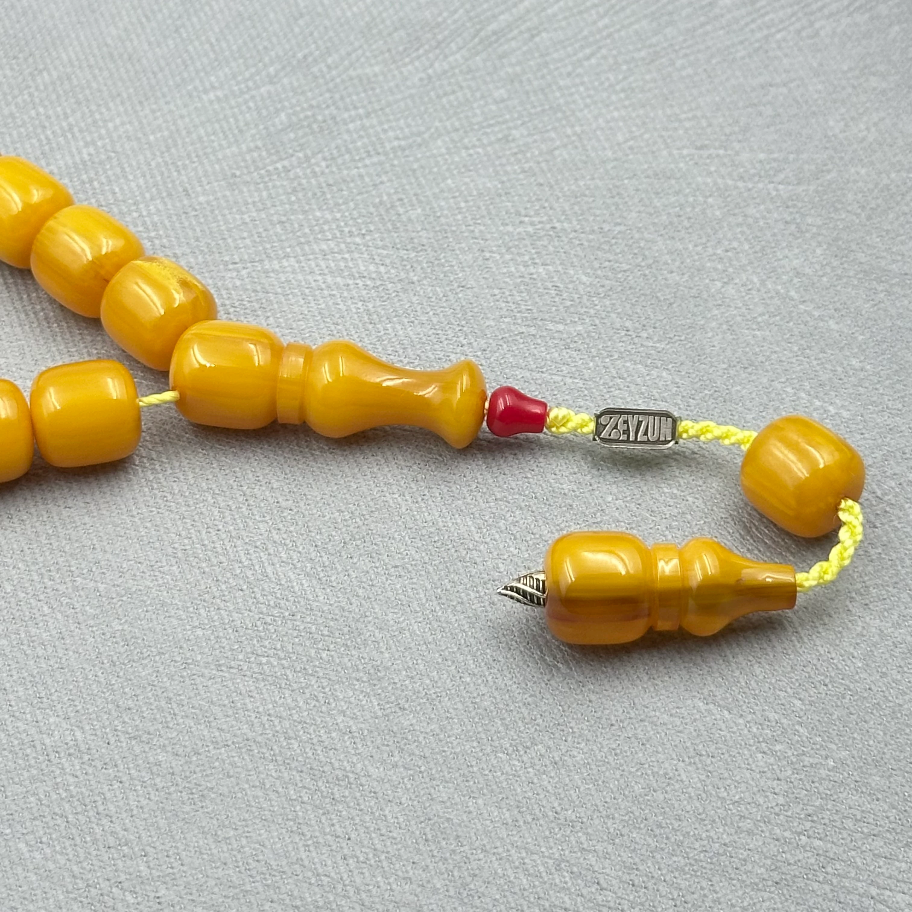 Zeyzun Usta İşçilikli Tam Bilek Boy Yoğun Dik Hareli Efe Maskot Sıkma Kehribar Tespih